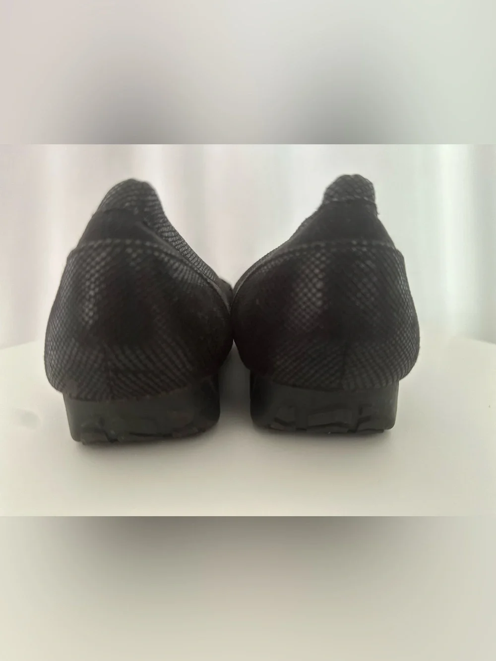 Unbranded Women’s Size 9W Black Faux-Suede Loafer Flats (SH109)